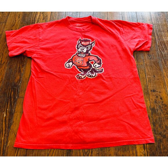 Two NC STATE WOLFPACK College NCAA Basketball Football T-Shirts Adults Large - Picture 2 of 10